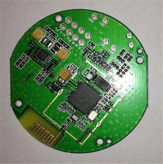圈颈挂式1MORE耳机携带SMD 3225晶振完成时尚蜕变
